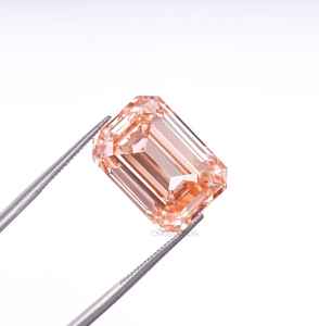 Diamante de Corte Esmeralda Cultivado en Laboratorio con Certificación IGI, Color Rosa Fantasía, Claridad VVS, Perforado con Láser, de Alta Gama, el Más Vendido, para Joyería - Product Image 4