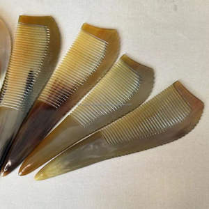 Peigne à cheveux en corne de buffle de qualité supérieure, fait à la main, poli, taille personnalisée, corne de bœuf naturelle - Product Image 5