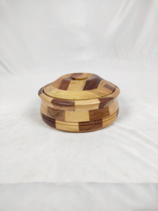 Plat à gratin vintage indien artisanal en bois avec couvercle en acier inoxydable écologique, diamètre 24 cm, récipient de cuisine, vente en gros - Product Image 6