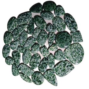 พลอยแจสเปอร์จุดเขียวธรรมชาติทรงหลังเบี้ย ขนาด 20-45 มม. สำหรับทำเครื่องประดับ บำบัดเรกิ ช่วยปรับสมดุลจักระ - Product Image 5