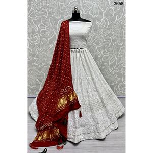 Collections de velours de vêtements de mariée indiens pour la mariée avec le travail de Zarkhan par Fabzone - Product Image 1