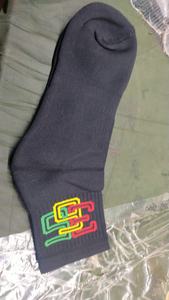 Chaussettes de sport personnalisables en pur coton pour adultes et enfants Chaussettes athlétiques mi-longues avec logo et manchette pour le sport quatre saisons - Product Image 2