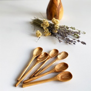 Cuillère en bois à long manche pour ustensiles de cuisine, outils de cuisson et service de table - Product Image 4