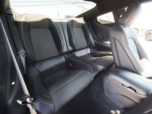 พร้อมส่งมอบ 2025 F0RD Mustang EcoBoost สภาพดี ตัวเลือกครบครัน รถมือสองสำหรับขาย - Product Image 5