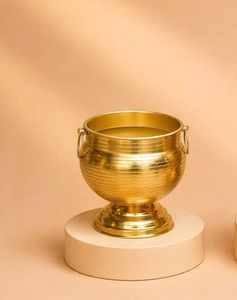 Antique Brass Flower Pot with Circular <b>Shell</b> Pattern Classic Design for Indoor Plants Durable Decorative Planter - Product Image 5