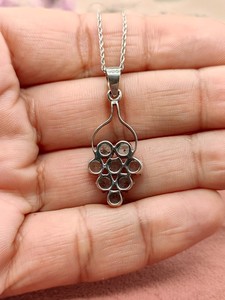 Colgante de Cuarzo Aguamarina con Cadena, Elegante Collar de Piedra Preciosa de Cristal Azul, Regalo de Joyería para Mujer, Diseño de Moda Único - Product Image 3