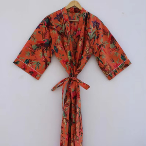 Bata Kimono de Algodón Suave y Transpirable con Estampado de Dibujos Animados para Mujer, Camisón de Verano Hecho a Mano ODM con Cuello en V, Cintura Elástica y Largo hasta la Rodilla - Product Image 1
