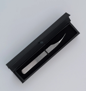 Pinzas de Extensión de Pestañas de Acero Inoxidable de Primera Calidad con Mango de Agarre de Diamante y Caja - Product Image 1