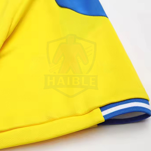 บริการ OEM ชุดฟุตบอลระบายอากาศได้ดี สีและโลโก้สั่งทำได้ คุณภาพสูง โพลีเอสเตอร์อินเตอร์ล็อค ราคาประหยัด - Product Image 4