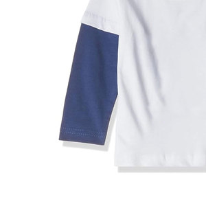 Camiseta de manga doble para hombre, diseño elegante de manga en capas, camisa informal de algodón suave con cuello redondo para uso diario y viajes - Product Image 3