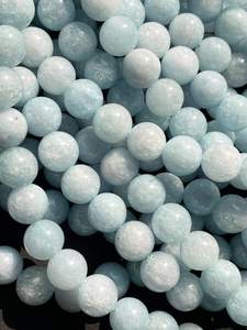 ลูกปัดหินควอตซ์อะความารีนสวยงาม ทรงกลม สีฟ้าสดใส ลูกปัดพลอยเต็มเส้น ยาว 15.5 นิ้ว สำหรับทำเครื่องประดับ - Product Image 2