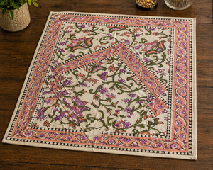 Ensemble de sets de table élégants en coton blanc imprimé au bloc Butti rose, qualité export, décoration de salle à manger, chef-d'œuvre fait main - Product Image 1