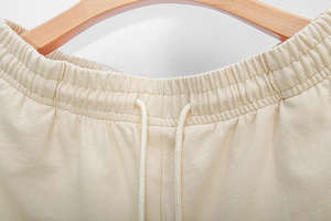 ชุดเสื้อยืดและกางเกงขาสั้นสีพื้นทรงหลวม ชุดสองชิ้น เสื้อยืดและกางเกงขาสั้นสไตล์สตรีทโอเวอร์ไซส์ ชุดสองชิ้น กางเกงและเสื้อยืดสำหรับผู้ชาย - Product Image 5