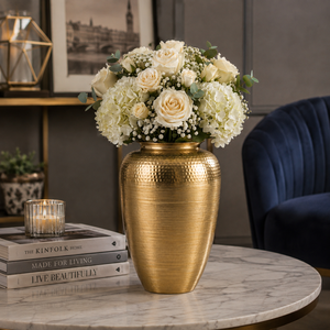 Vase à fleurs en laiton artisanal, vase décoratif en métal, finition texturée, décoration d'intérieur, centre de table, arrangement floral, décoration de mariage - Product Image 4
