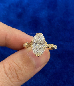Anillo de Oro de 14K con Diamante Ovalado de Laboratorio, Anillo de Compromiso Vintage, Anillo de Lujo con Piedras Laterales Únicas, Regalo de Joyería Nupcial para Ella - Product Image 5