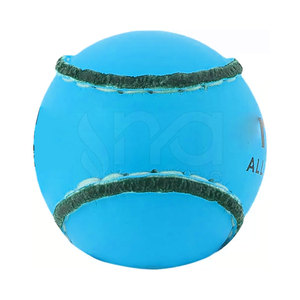 Balles de hurling fiables, conçues pour une performance stable et une maniabilité fluide pendant les matchs. - Product Image 6