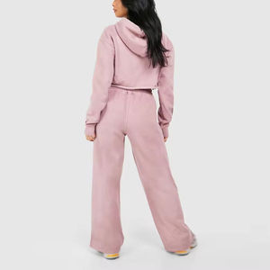 Conjunto deportivo rosa de 2 piezas para mujer, top corto con capucha y pantalones jogger, atuendo informal para estar en casa - Product Image 3