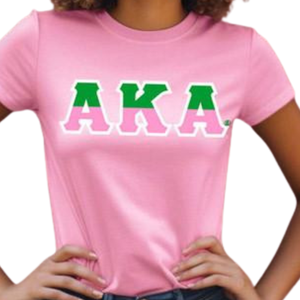 Camiseta AKA de algodón con cuello redondo y manga corta, color rosa claro con estampado de letras verdes, estilo casual para hermandades - Product Image 6