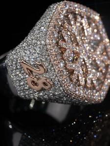 Nuevo diseño original, anillo de plata 925 estilo hip-hop con moissanita VVS y diamantes, anillo estilo hip-hop con incrustaciones de diamantes para hombre. - Product Image 6