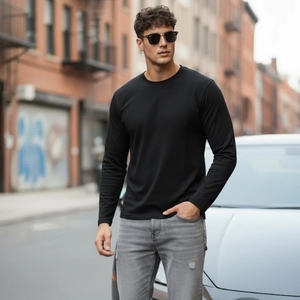 Camiseta de lana merino con cuello redondo, informal, personalizada, de la marca Solar Wool Factory, para hombre, para primavera y otoño. - Product Image 1