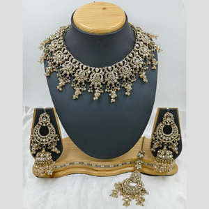 Ensemble de bijoux fins en pierre autrichienne et perles de créateur 10575624LC Collier - Product Image 1