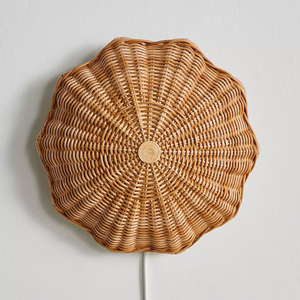 Luxury Wholesale Eye-catching Handcrafted Scalloped Rattan Pendant <b>Light</b> Suitable For Living Room & Dining Decor - Product Image 1
