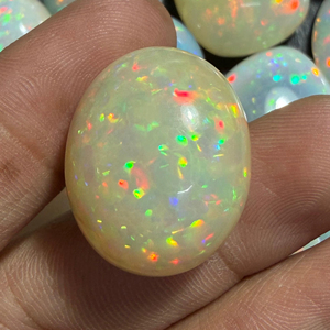 Opale d'Éthiopie naturelle de qualité supérieure, cabochon toutes formes, magnifique pierre précieuse pour la création de bijoux, à saisir maintenant. - Product Image 1