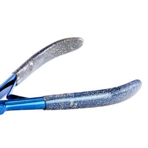 Alicates Profesionales para Extensiones de Cabello de Acero Inoxidable de Grado Quirúrgico Color Plateado con Dientes para Uso Comercial Ariston - Product Image 5