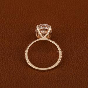 Anillo de Compromiso con Diamante Ovalado Cultivado en Laboratorio, Certificado por IGI, Anillo de Diamante Creado en Laboratorio en Oro de 14K Personalizado para Mujer - Product Image 6