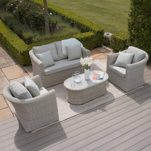 Conjunto de comedor de jardín de mimbre sintético tejido en gris oscuro con sofá, sillones y dos otomanas, disponible a precios de mayorista. - Product Image 2