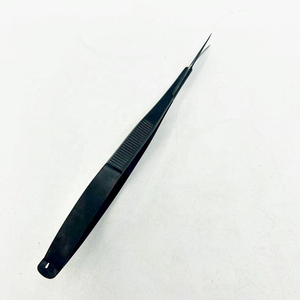 Tijeras de Acero Inoxidable Negras de Alta Calidad con Hoja Recta y Punta Afilada para Cejas y Cutículas - Product Image 6