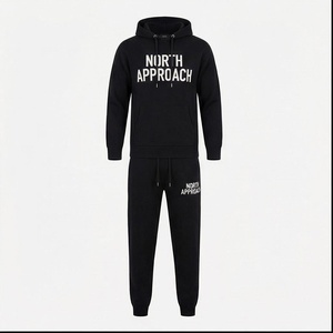 ชุดเสื้อฮู้ดผู้ชาย North Approach สีดำ ผ้าฝ้ายเฟรนช์เทอร์รี่ กางเกงจ็อกเกอร์ลำลองมีกระเป๋าหน้าและลายพิมพ์โลโก้ เหมาะสำหรับใส่ในฤดูใบไม้ร่วง - Product Image 1