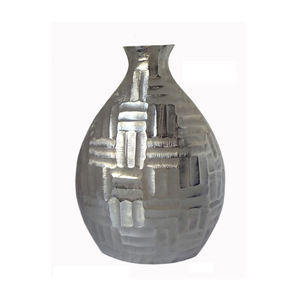 Vase floral en aluminium pour des thèmes décoratifs haut de gamme, un style d'intérieur élégant et une ambiance intérieure raffinée - Product Image 6
