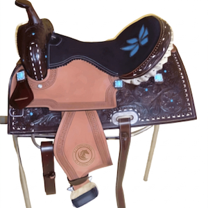 Selle western artisanale en cuir, décorée de motifs floraux gravés, assise profonde et confortable pour l'équitation, avec étriers inclus. - Product Image 2