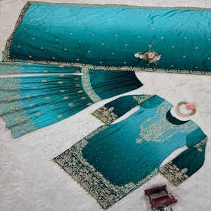 Conjunto VASTRA COTTAGE de Top de Seda Chinon y Pantalón Plazo con Lentejuelas Codificadas, Completamente Cosido, con Dupatta a Juego, Vestido Elegante para Fiestas - Product Image 6