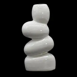 Sculpture d'art abstraite en résine blanche, modélisée à la main, en forme de galets empilés, décoration minimaliste moderne pour la maison - Product Image 3