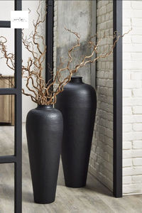 Vase de table en métal martelé argenté, moderne, fait main, décoratif, porte-fleurs - Product Image 4