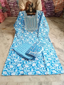 เสื้อผู้หญิงลำลองแบบยาว ผ้าฝ้ายออร์แกนิก พิมพ์ลายดอกไม้ ชุดคุรติ 3 ชิ้น กางเกงและผ้าคลุมไหล่ |   คอวี |   ไซส์ใหญ่พิเศษ (M-3xl) | งานปักผ้า - Product Image 2