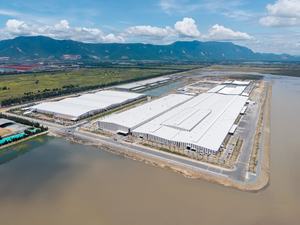 Panel Sándwich Metálico PROCK para Paredes Internas, Resistente al Fuego y al Agua, para Aplicaciones Industriales, Cuartos Limpios y Almacenes - Product Image 3