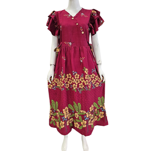 Robes longues à manches volantées pour femmes, modèles kimono à col en V, par Chrysanta - Product Image 1