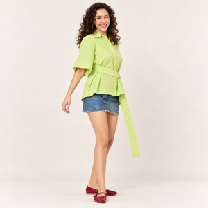 Camisa de manga corta a cuadros verdes para mujer, blusa informal holgada de verano con lazo y mangas anchas - Product Image 2