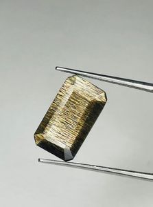 Piedra solar de corte octogonal con efecto de lluvia de meteoritos naturales múltiples. - Product Image 2