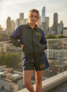 Conjunto Deportivo Marca ADH, Verde y Azul con Bloques de Color, Cierre Frontal con Cremallera, Logotipo Bordado, Estilo Deportivo, Unisex para Adultos - Product Image 5
