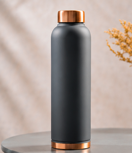 Bouteille d'eau minimaliste en cuivre noire avec couvercle en cuivre, gourde de voyage portable - Product Image 1