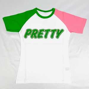 Camiseta Premium AKA Opp Sleeve para Mujer, con Letras Griegas Bordadas, Manga en Contraste, Cuello Redondo, Top Casual de Alta Calidad - Product Image 1