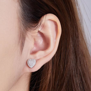 Pendientes de Corazón con Diamantes de Moissanita, Plata 925, Diseño de Halo en Racimo, Joyería de Lujo Brillante para Mujer, Regalo de Boda - Product Image 4