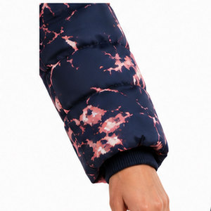 Parka Impermeable con Capucha para Mujer, Resistente, con Construcción Transpirable y Forro Aislante Grueso para Actividades al Aire Libre - Product Image 4