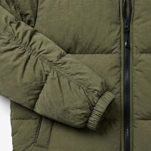 Chaqueta de lona acolchada con capucha para hombre, ligera, cálida, impermeable, para invierno, con logotipo frontal, OEM - Product Image 6