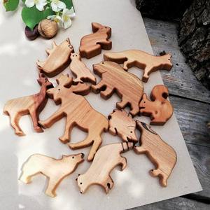 Ensemble de 4 planches à découper en bois, motifs cochon et ours, faites à la main, gravées, en forme d'animal, plateau décoratif pour la maison, autoportantes - Product Image 2
