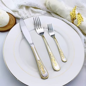 ชุดช้อนส้อมสวยงามทำจากสแตนเลสเกรดสูงเพื่อความทนทานและความเงางาม - Product Image 6